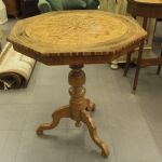 901 8422 COFFEE TABLE